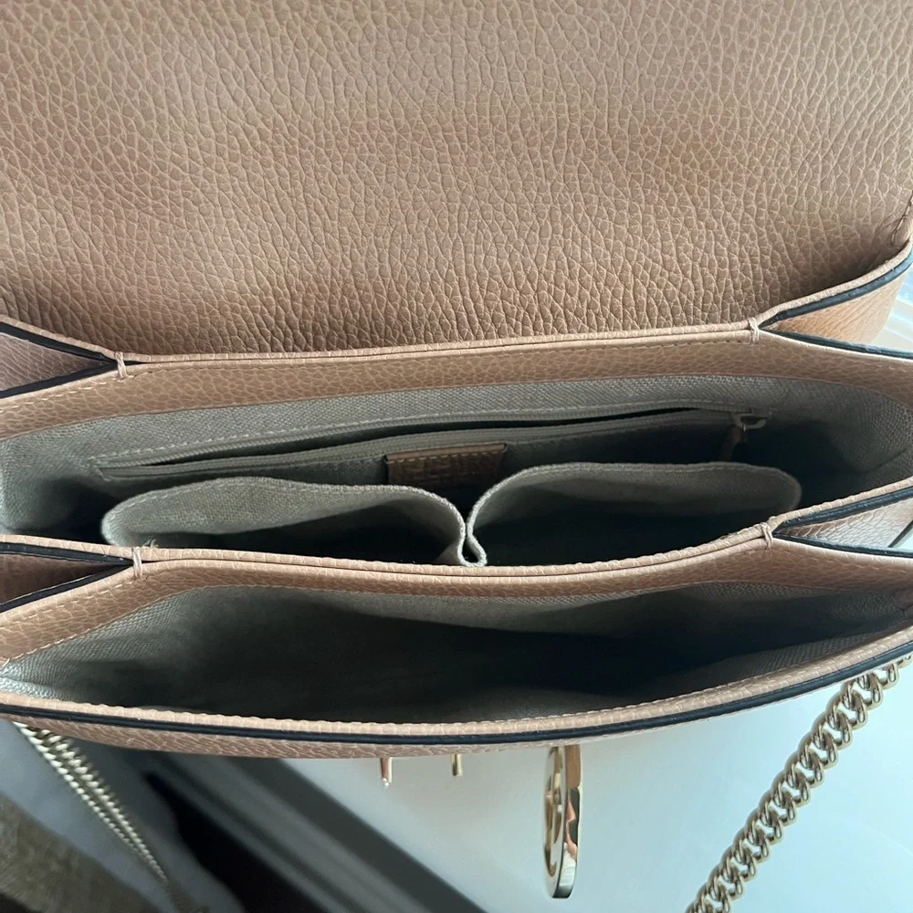 Gucci Tan Crossbody Bag with GG Hardware - Picture 4 of 6